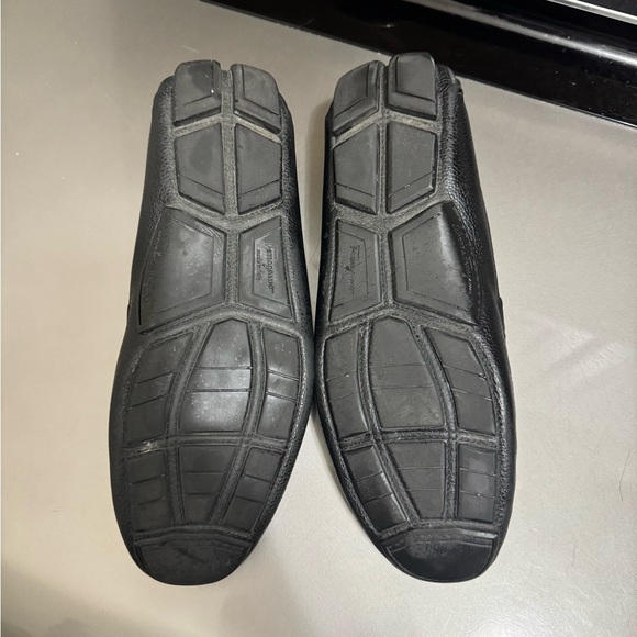 Ferragamo Men's Front 4 Leather Drivers - Picture 5 of 10